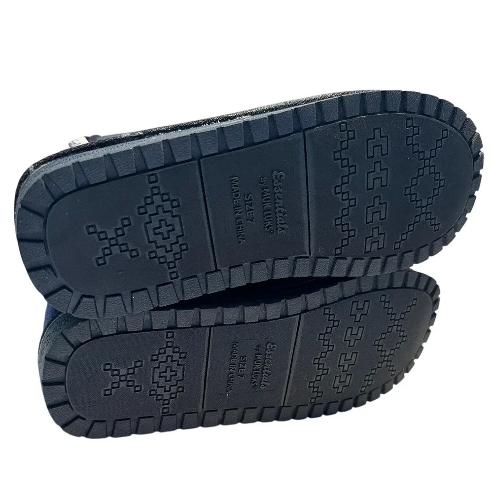NWT Muk Luks Womens Knit Button Booties Navy Black Cozy Slipper Boots Sz 7